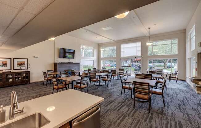 Welcome to VINTAGE AT VANCOUVER: Premier Senior Apartments in Vancouver, WA