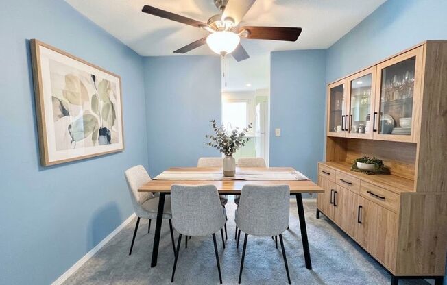 **$1000 OFF SECOND MONTH'S RENT** Lovely Townhome Located in Beaverton with Community Pool! Water/Sewer, Garbage & Recycling included in the Rent.