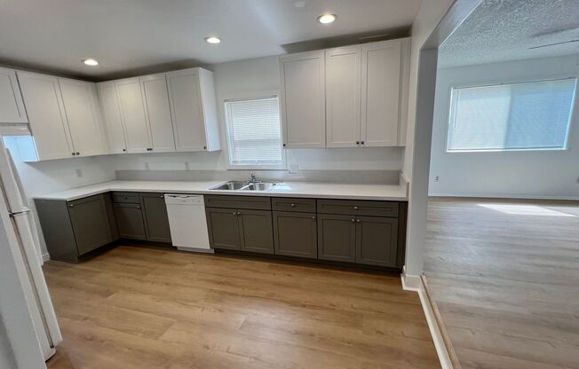 B- 6-Unit 9532-9536 1/2 Cedar Street.