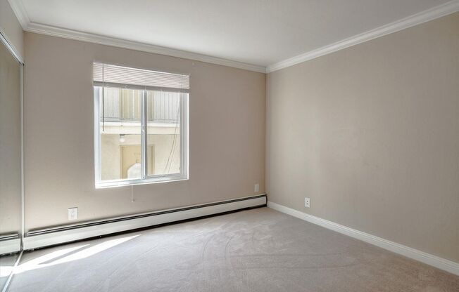 2 beds, 1 bath, $3,895, Unit 205