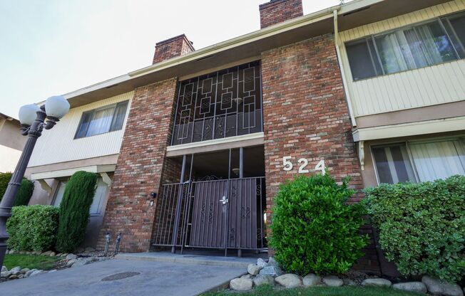 Silverwood Apartments (524)