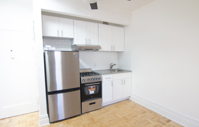 312 W 90 ST