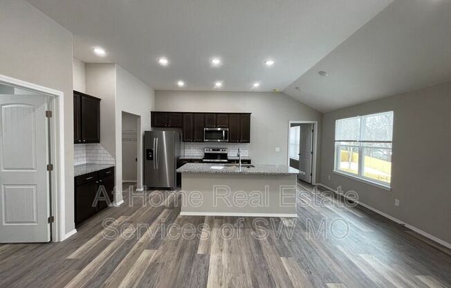 656 SOUTHGATE