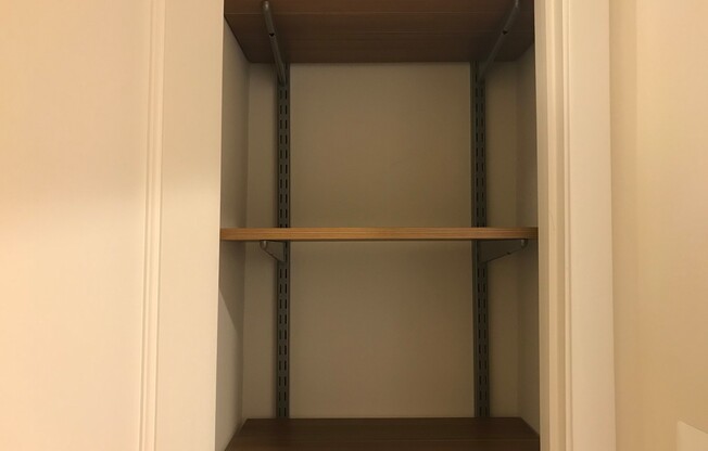 Studio, 1 bath, 440 sqft, $2,432, Unit 0332