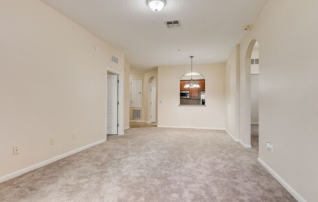 3 beds, 2 baths, $1,865, Unit UNIT 103