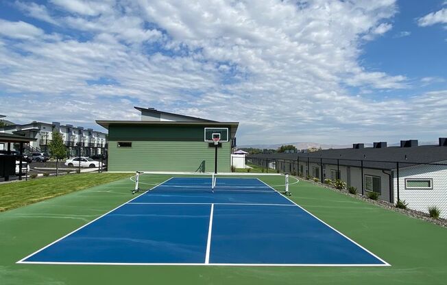 2 beds, 2.5 baths, 1,279 sqft, $1,800, Unit C10