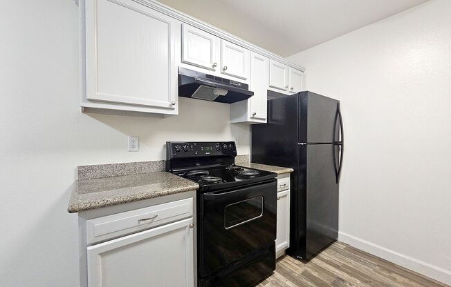 2 beds, 2 baths, 970 sqft, $2,395, Unit 087