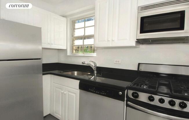 Studio, 1 bath, $3,900, Unit 18B