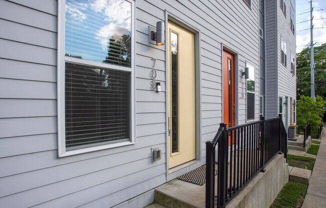 708 TRAL ST