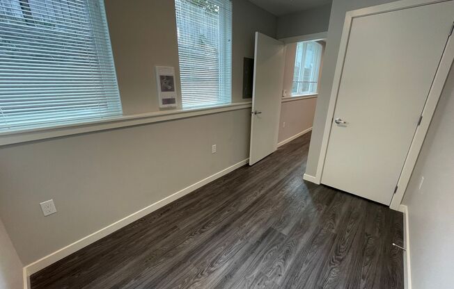 1 bed, 1 bath, 357 sqft, $1,325, Unit 004