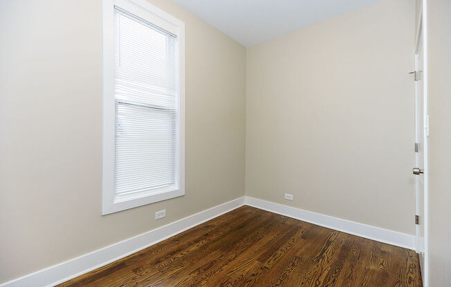 2 beds, 1 bath, $1,795, Unit 3R open