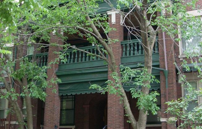 5751-53 N Winthrop Ave.