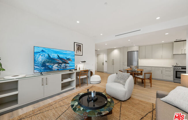 2 beds, 2 baths, 1,160 sqft, $5,395, Unit 107