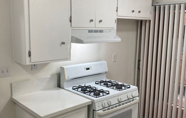 1 bed, 1 bath, 636 sqft, $1,795, Unit 2