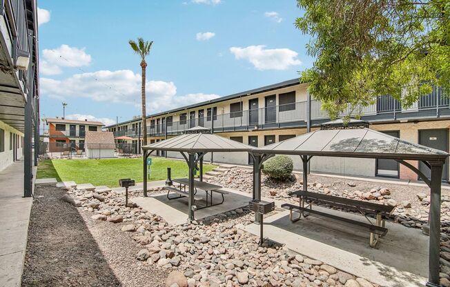 1 bed, 1 bath, 450 sqft, $1,149, Unit 31