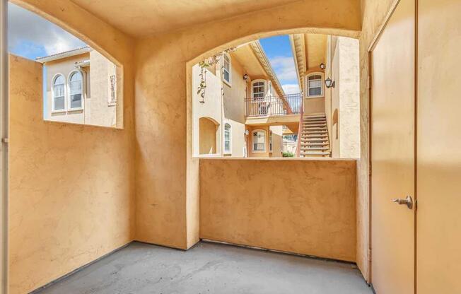 1 bed, 1 bath, 866 sqft, $2,455