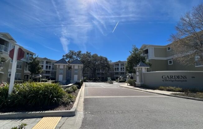 2 Bedroom - 1 Bathroom - Gardens of Bridgehampton - Elevator Building