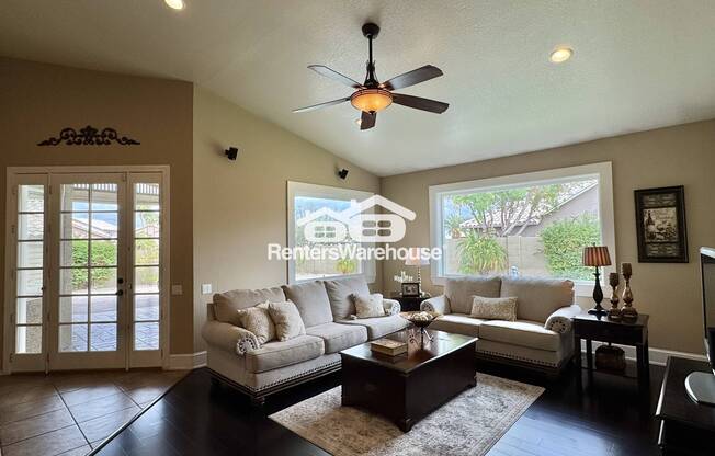3848 E AMBERWOOD DR