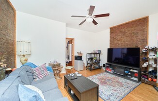 319 E 95 ST
