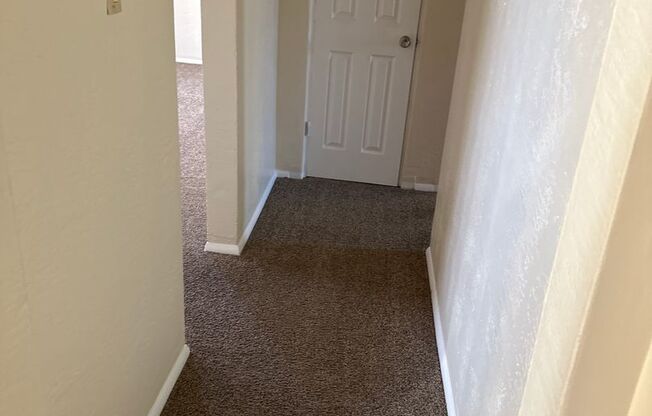 Great Sixplex Near UNM Campus