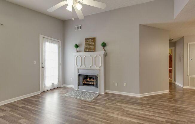 Adorable 2 bed/2 bath condo Hermitage