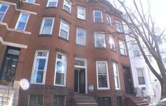 2635 N. Charles St. Unit 2/ 2 Bedroom, 1 Bath in Charles Village