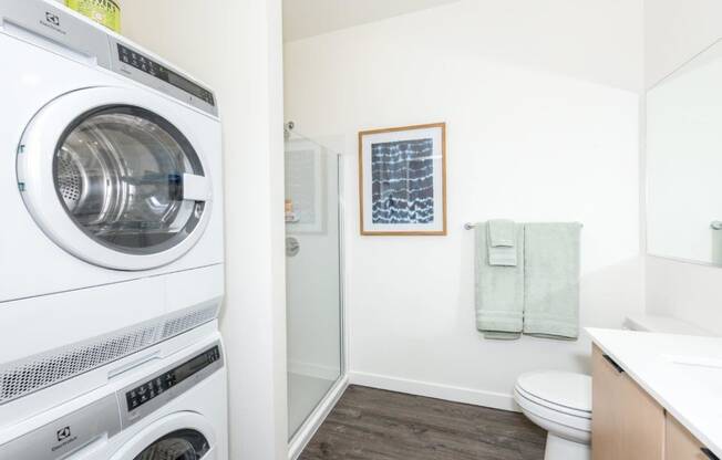 Meetinghouse_Portland_OR_Sellwood_Interior_WasherDryer