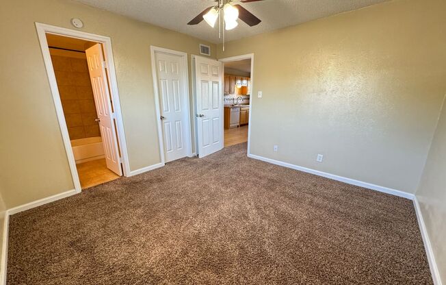 1 bed, 1 bath, $895, Unit Apt. 10