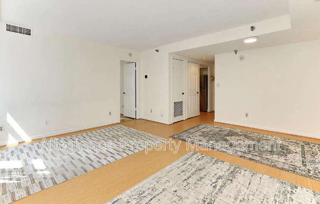 2400 Clarendon Blvd #903