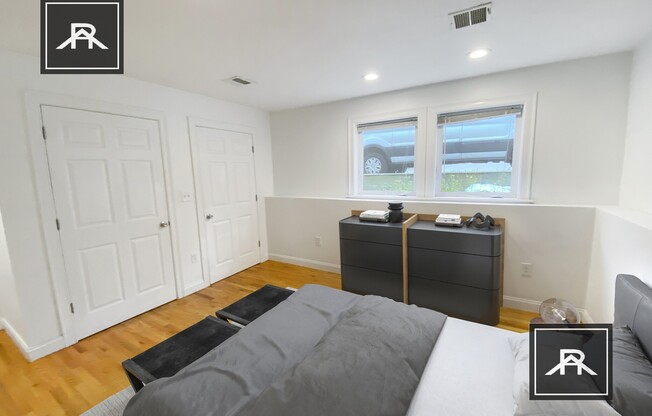 19 POND ST