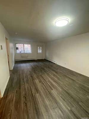 3 beds, 2 baths, $3,000, Unit 1F