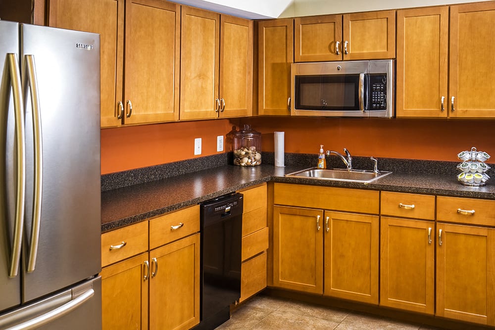 1, 2 & 3 BEDROOM APARTMENTS IN LOVELY RESTON VA
