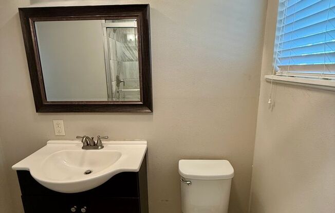 2 beds, 1 bath, $2,100