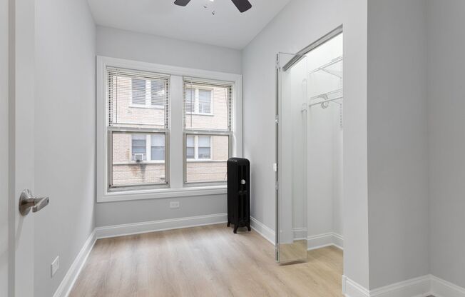 2 beds, 1 bath, 561 sqft, $2,100, Unit 1627-1A