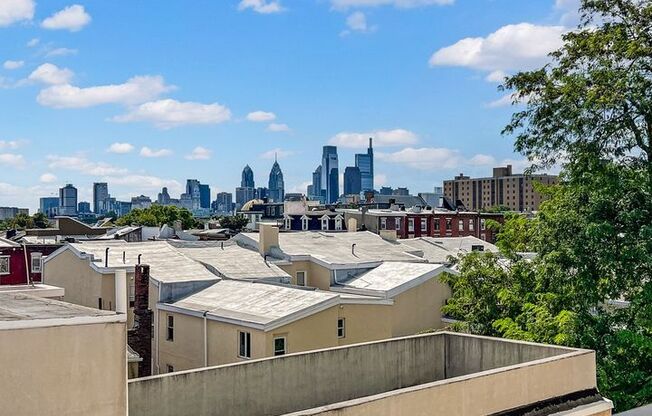 2 beds, 1 bath, 802 sqft, $1,795, Unit Unit 7