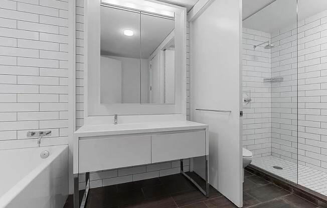 1 bed, 1 bath, 832 sqft, $6,300, Unit 18C