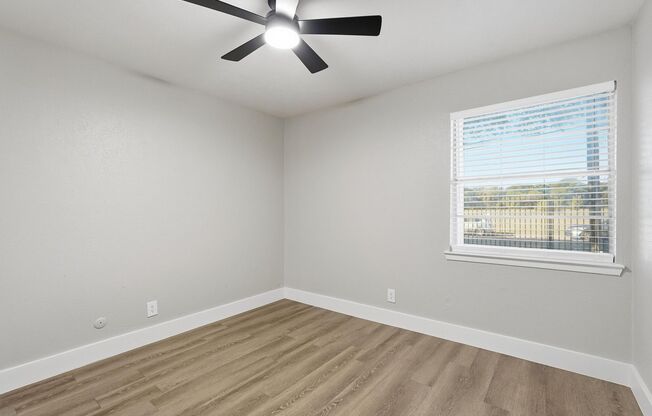 1 bed, 1 bath, 658 sqft, $1,345, Unit 180