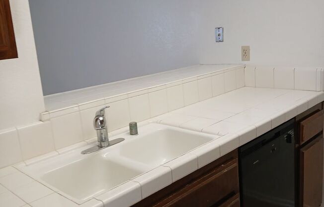 Studio, 1 bath, $1,550, Unit 06