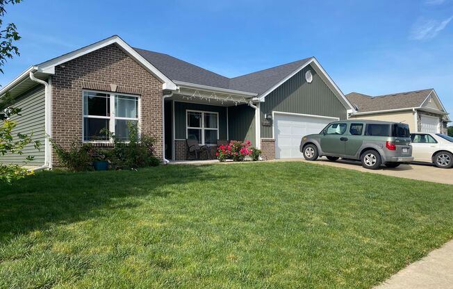 Beautiful 3 Bedroom Home in Quiet Hallsville, MO