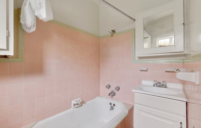 2601-11 S Orchard Street  Los Angeles, CA 90007