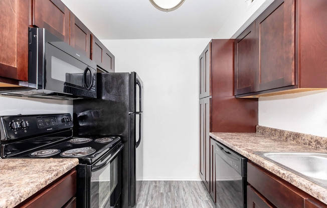 2 beds, 2 baths, 935 sqft, $1,448