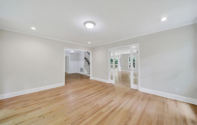 Beautiful Five Bed Three and Half Bath Home in Charlotte!