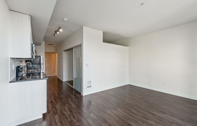 1 bed, 1 bath, 516 sqft, $1,995, Unit 407