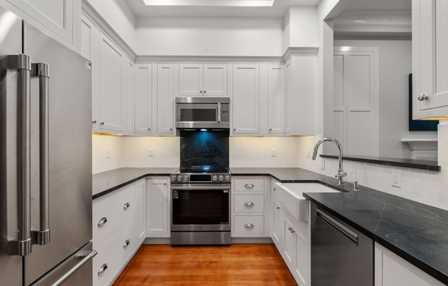 216 COMMONWEALTH AVE