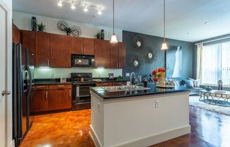 2424 Sawyer Heights Street