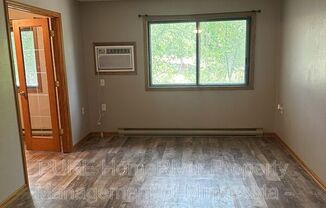 221 Grand Ave W