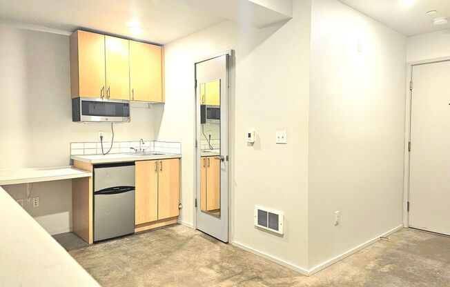 Studio, 1 bath, 134 sqft, $850