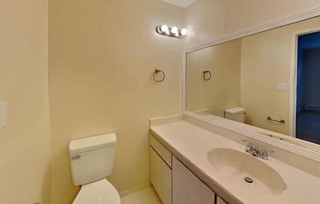 Upstairs Corner Unit 2/1.5 Condo Available Now!