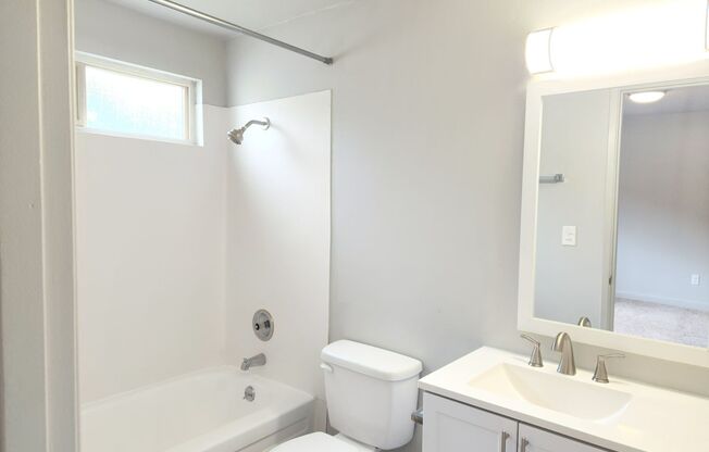 1 bed, 1 bath, 525 sqft, $1,375, Unit 07