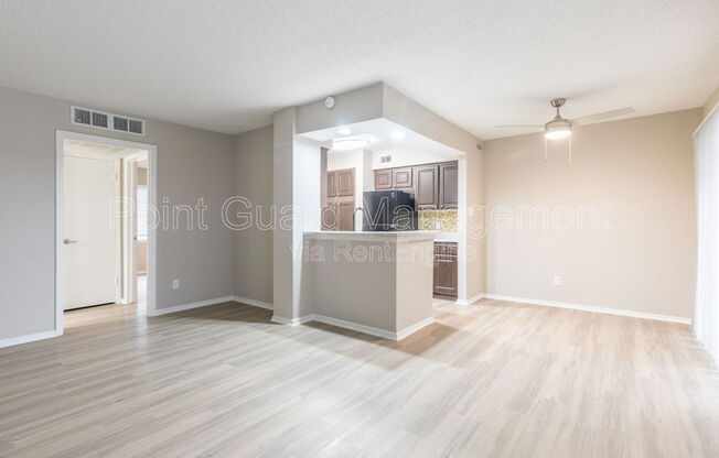 2204 RIDGMAR PLZ